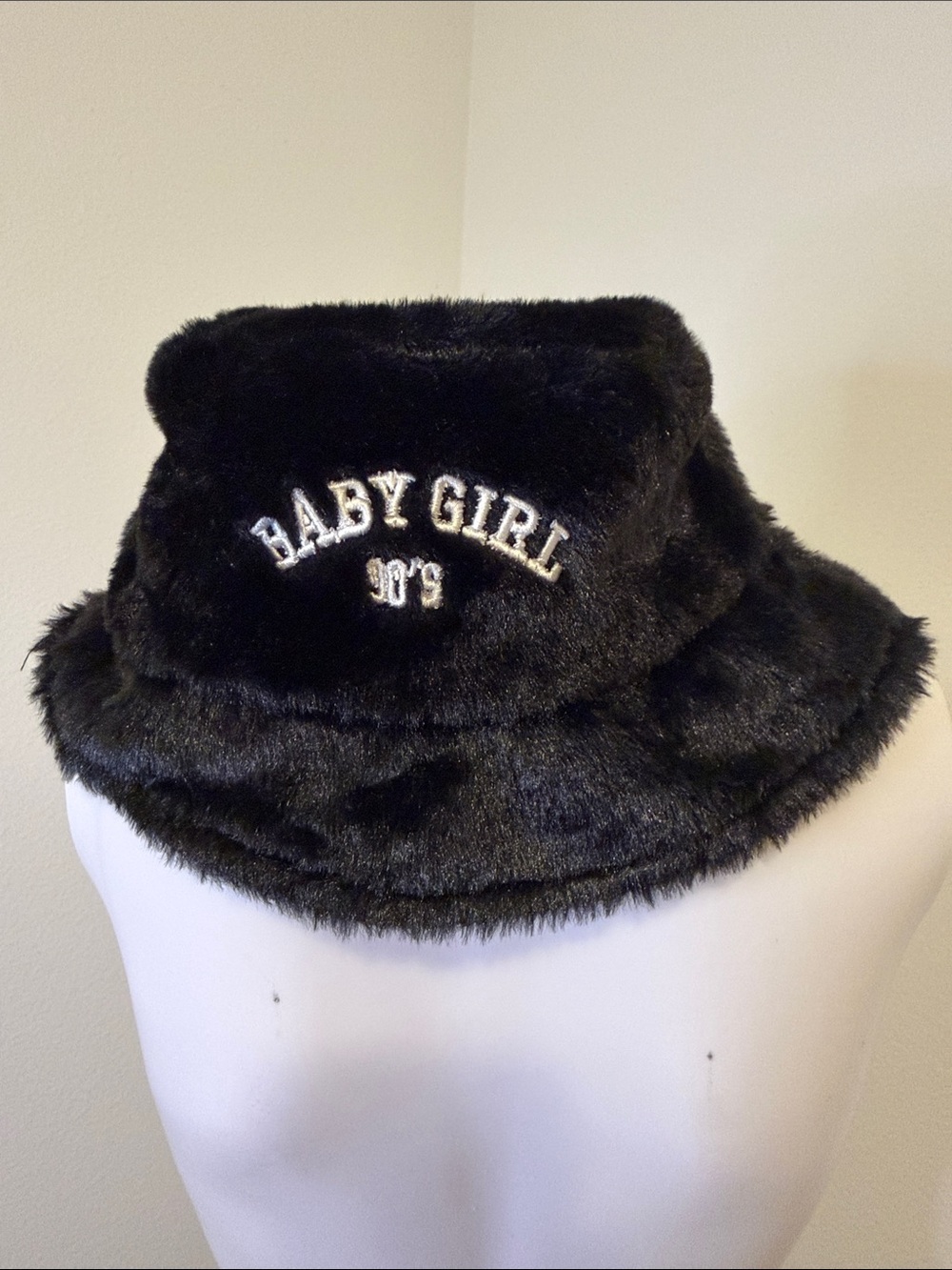 BABY GIRL 90's Black Faux Fur Bucket Hat